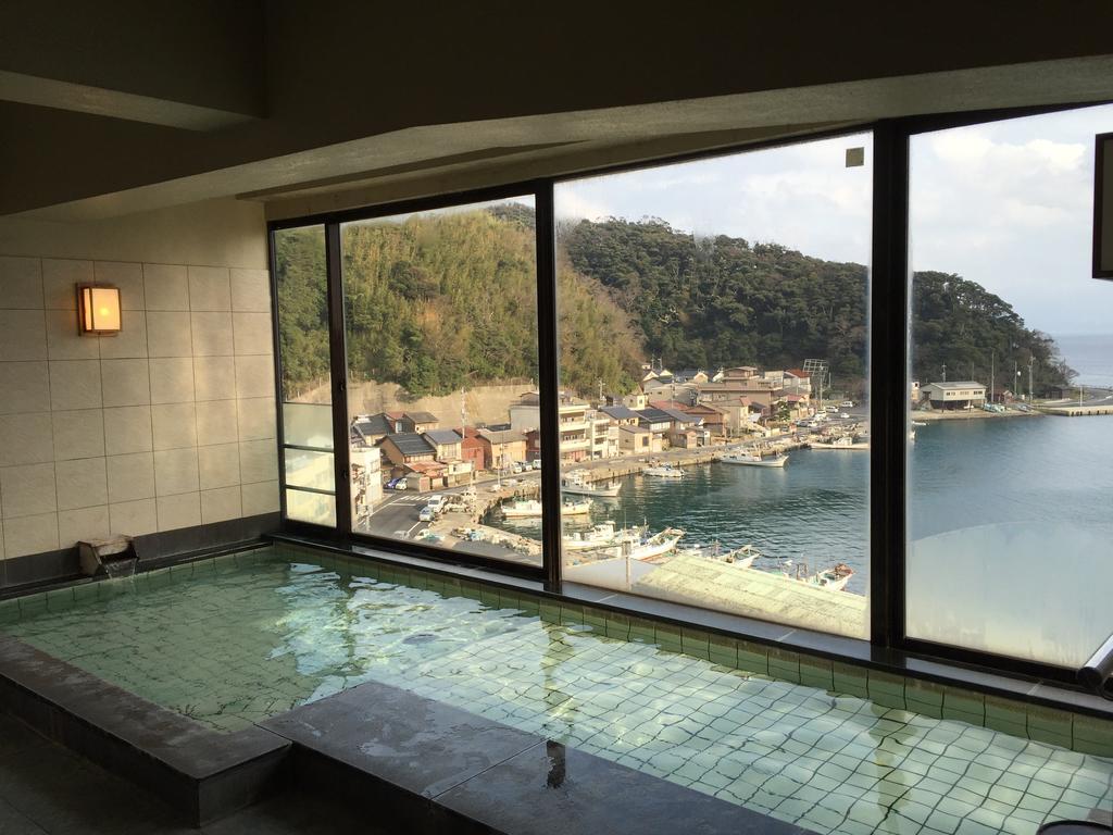 ホテル 美保館 美保関町 エクステリア 写真