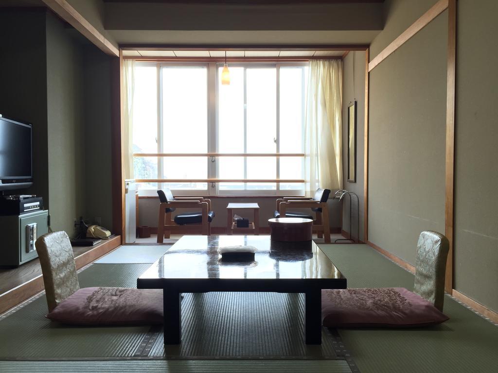 ホテル 美保館 美保関町 エクステリア 写真